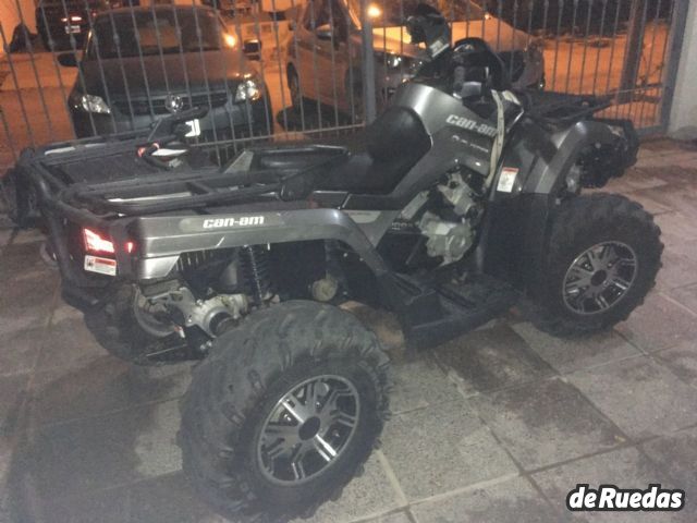 Can-Am Outlander Usado en San Juan, deRuedas