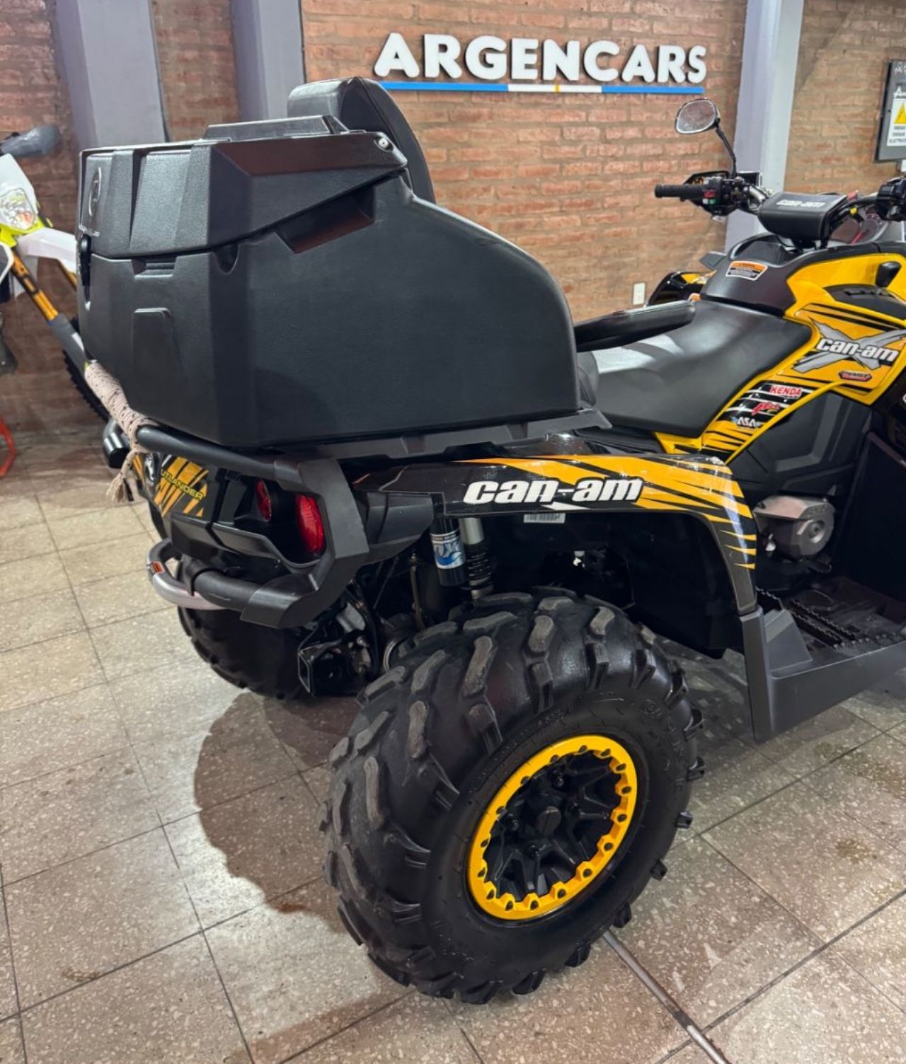 Can-Am Outlander Usado en San Juan, deRuedas
