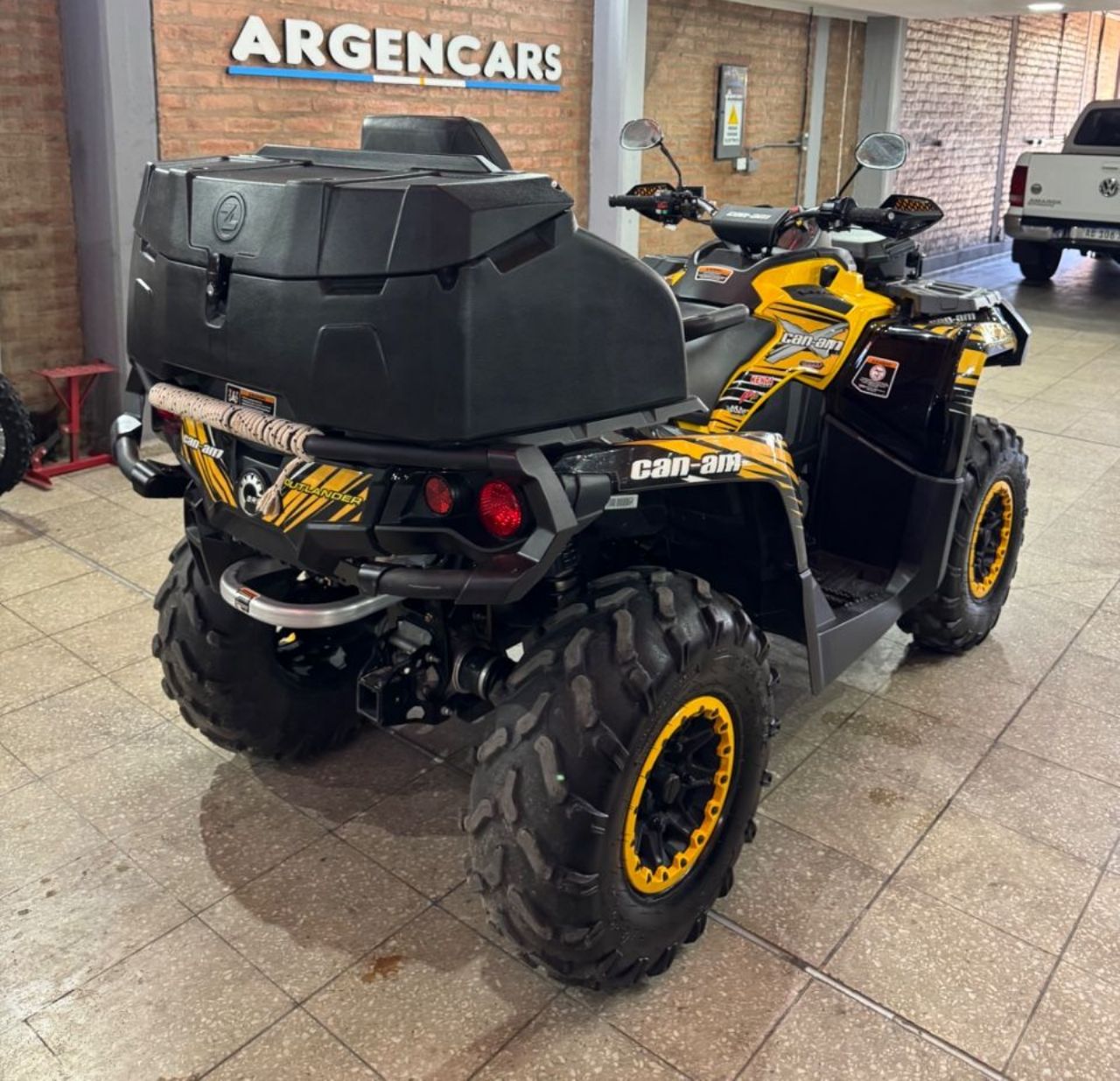 Can-Am Outlander Usado en San Juan, deRuedas
