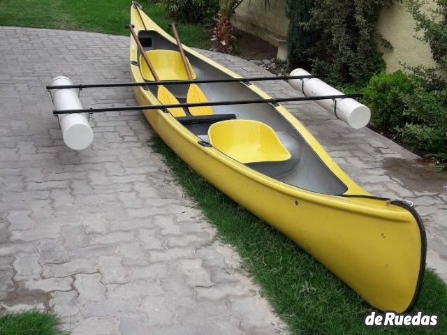 Canoa Canadiense Usado en Mendoza, deRuedas