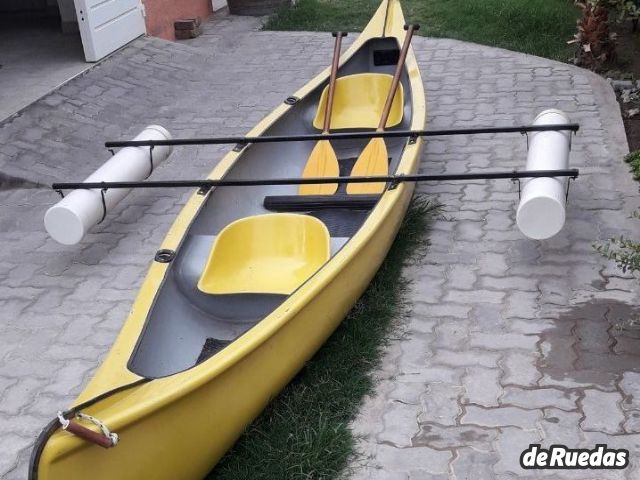 Canoa Canadiense Usado en Mendoza, deRuedas