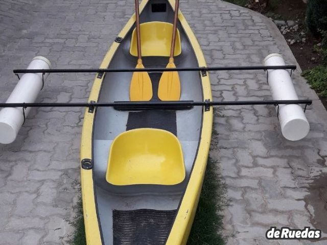 Canoa Canadiense Usado en Mendoza, deRuedas
