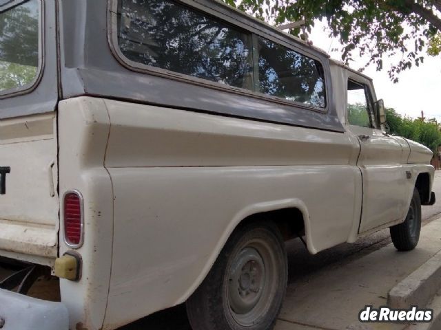 Chevrolet Apache Usada en Mendoza, deRuedas