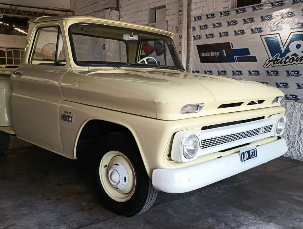 Chevrolet Apache Usada en Mendoza, deRuedas