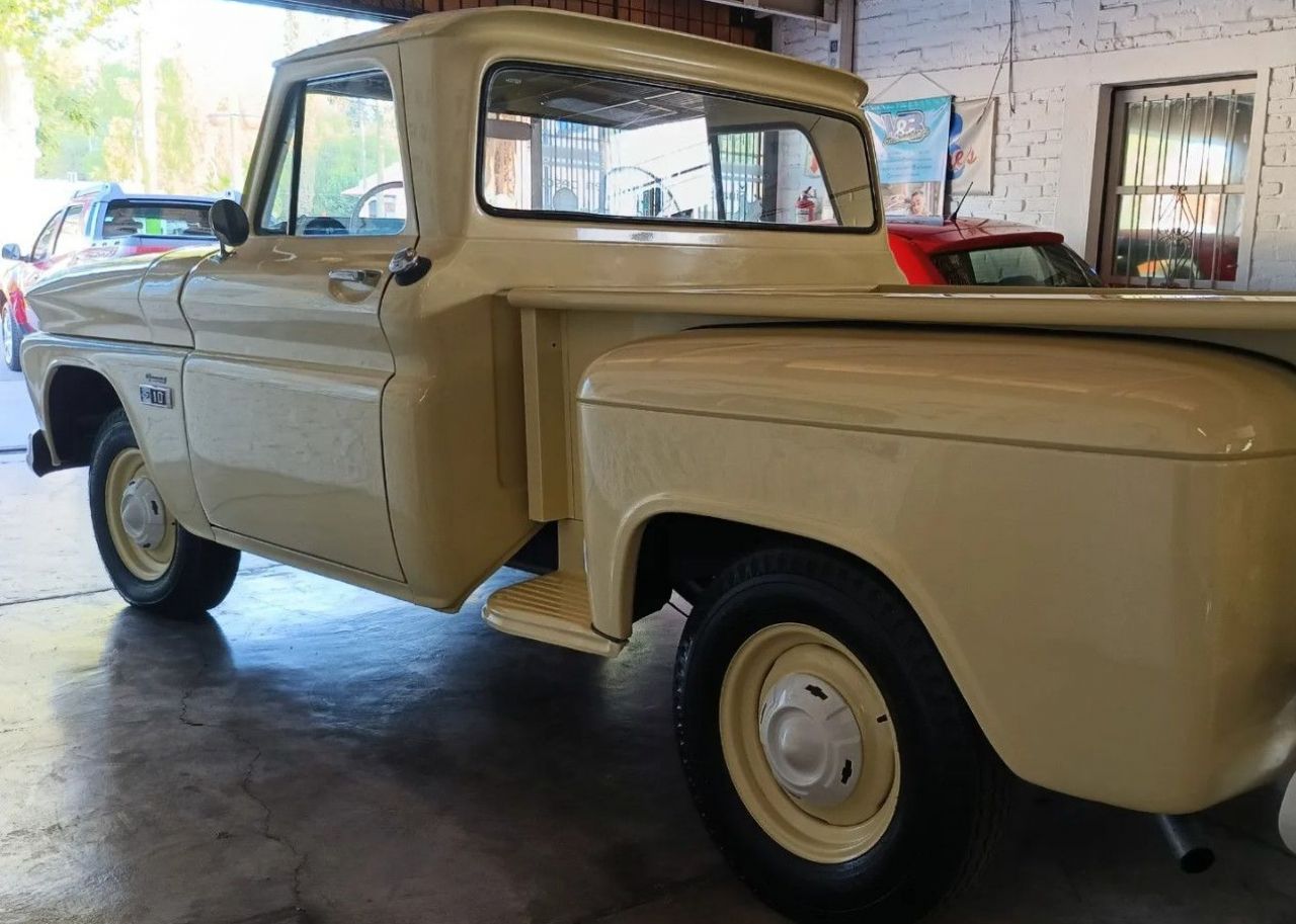 Chevrolet Apache Usada en Mendoza, deRuedas