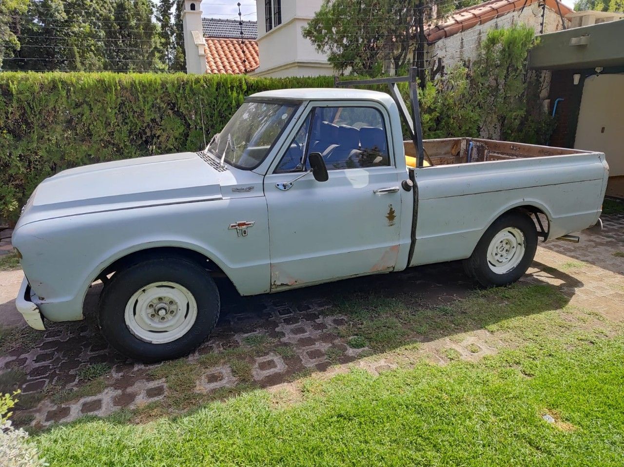 Chevrolet Apache Usada en Mendoza, deRuedas