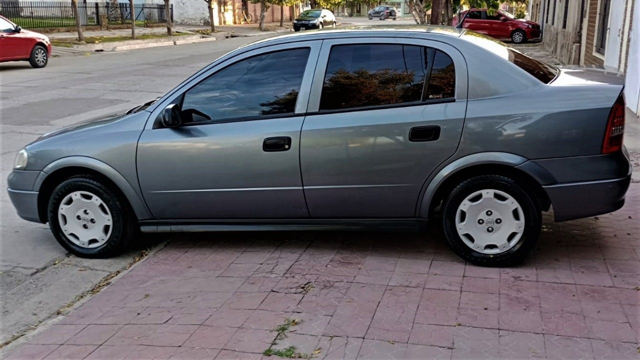 Chevrolet Astra Usado en Mendoza, deRuedas