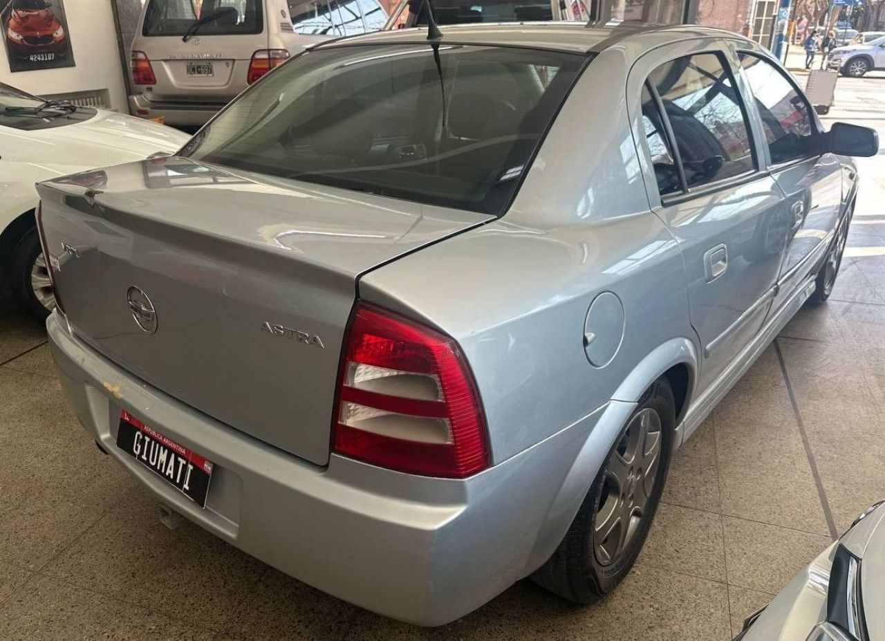 Chevrolet Astra Usado Financiado en Mendoza, deRuedas