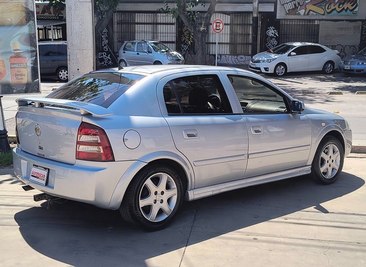 Chevrolet Astra Usado Financiado en Mendoza, deRuedas
