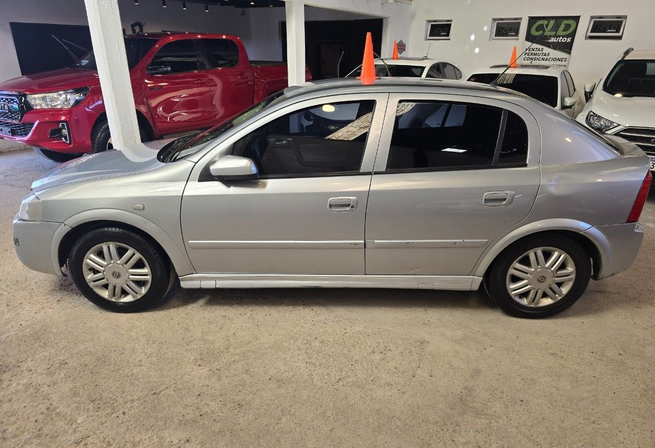 Chevrolet Astra Usado Financiado en Mendoza, deRuedas
