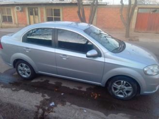 Chevrolet Aveo Usado en Mendoza