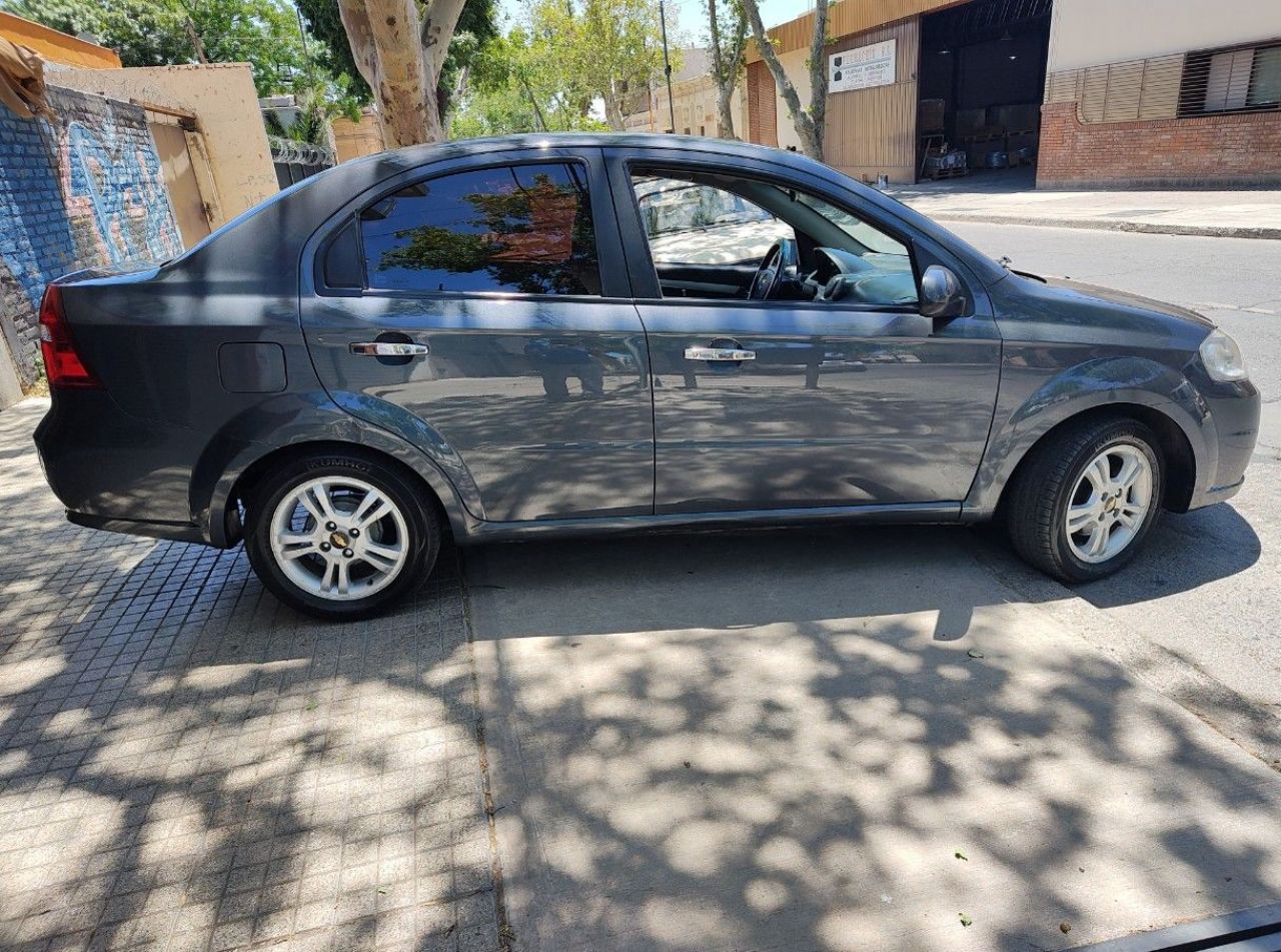 Chevrolet Aveo Usado en Mendoza, deRuedas