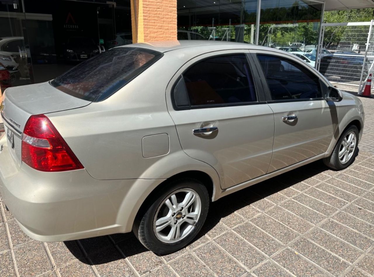 Chevrolet Aveo Usado en Mendoza, deRuedas