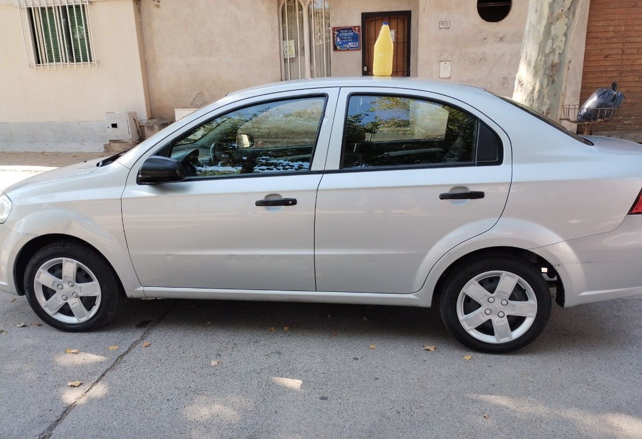 Chevrolet Aveo Usado en Mendoza, deRuedas