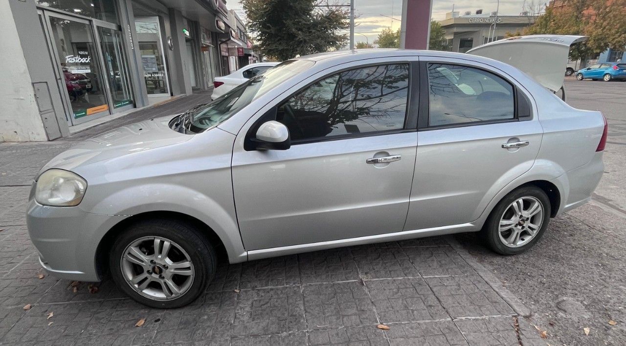 Chevrolet Aveo Usado en Mendoza, deRuedas