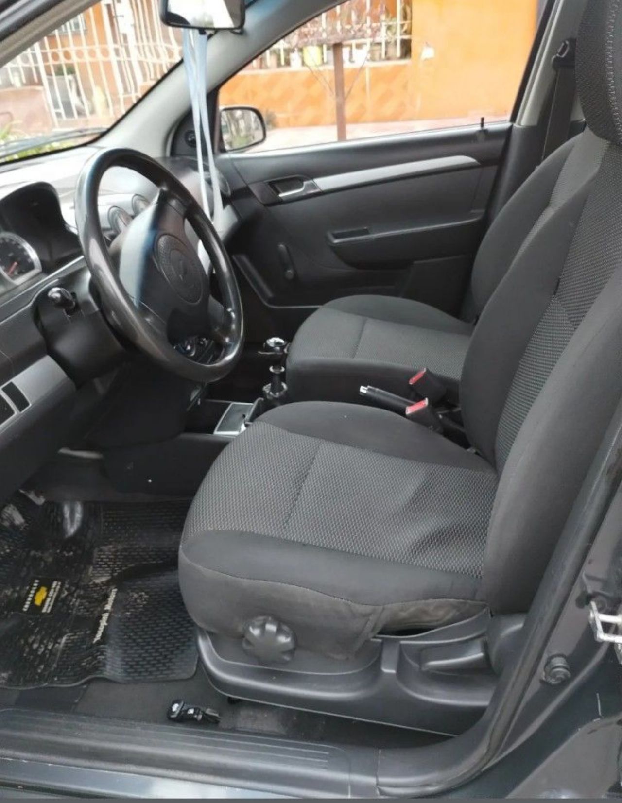 Chevrolet Aveo Usado en Mendoza, deRuedas