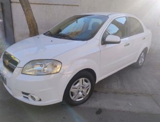 Chevrolet Aveo Usado en Mendoza Financiado