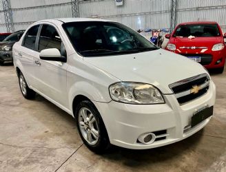 Chevrolet Aveo Usado en Mendoza