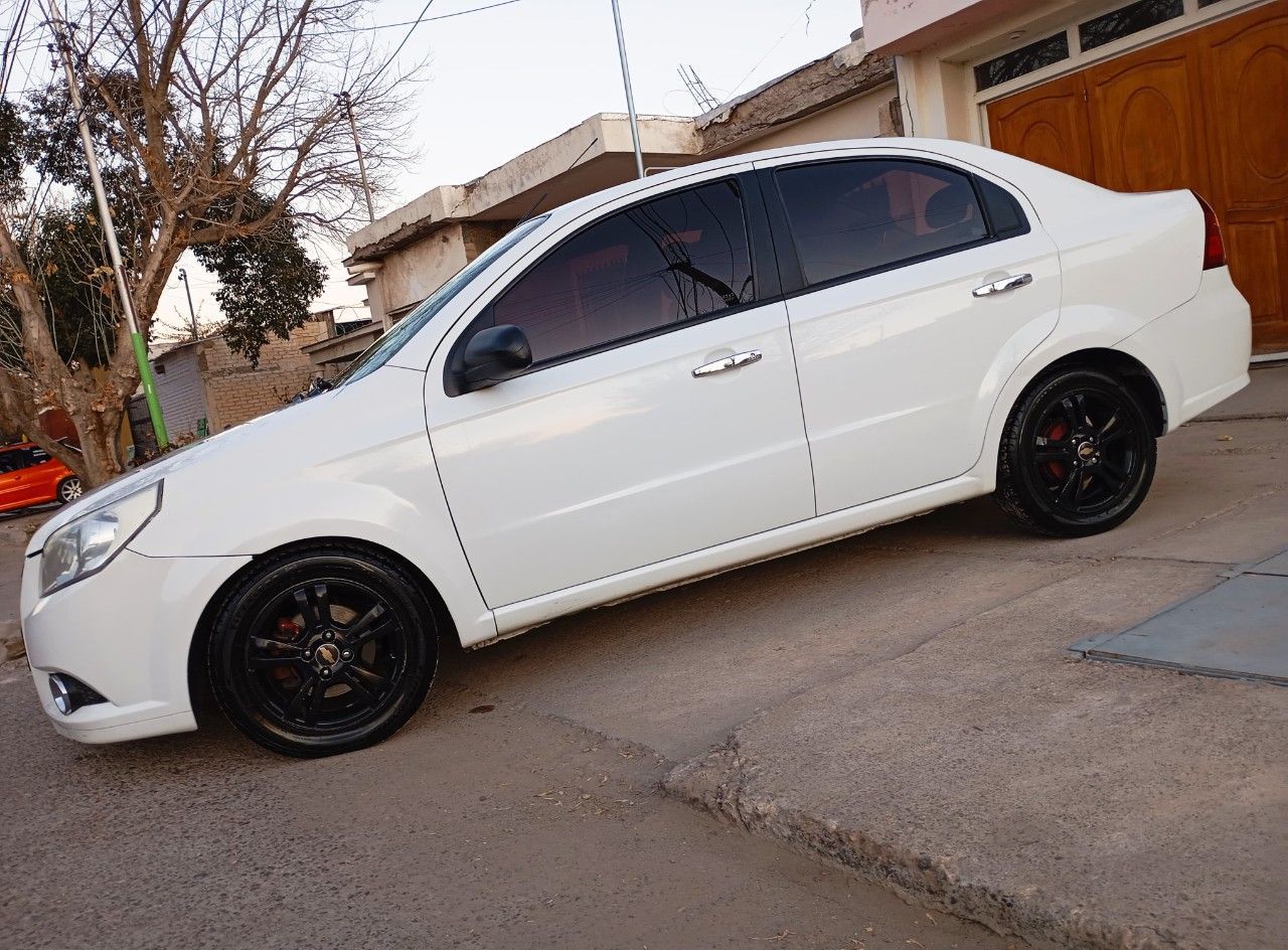 Chevrolet Aveo Usado en Mendoza, deRuedas
