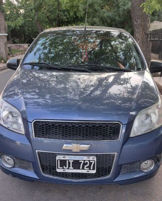 Chevrolet Aveo Usado en Mendoza