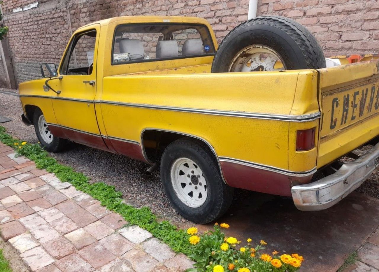 Chevrolet C10 Usada en Mendoza, deRuedas