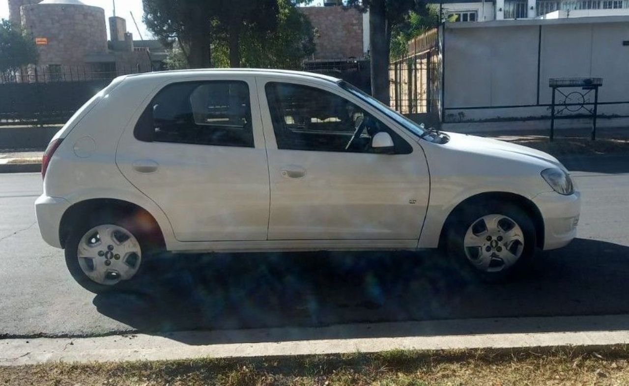 Chevrolet Celta Usado en Mendoza, deRuedas