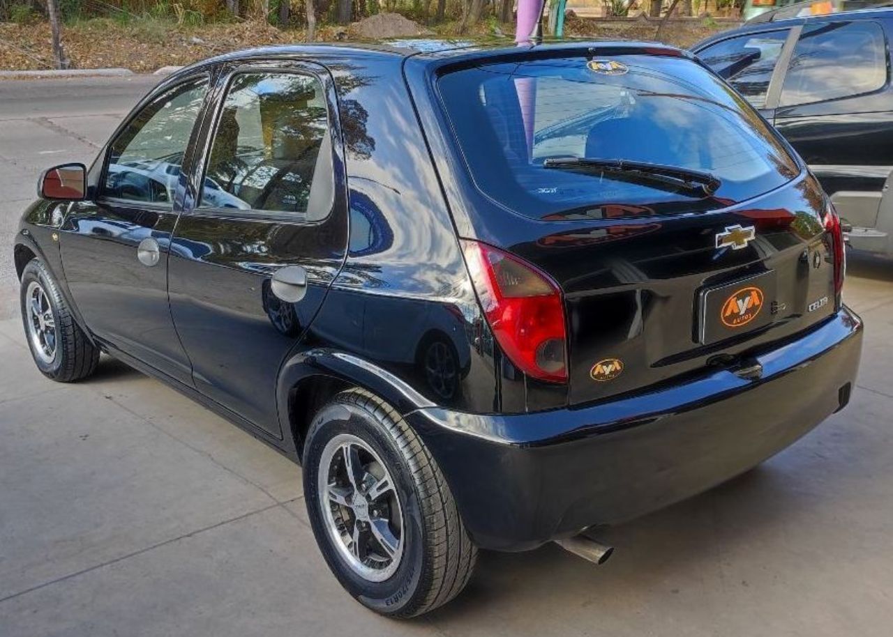 Chevrolet Celta Usado en Mendoza, deRuedas