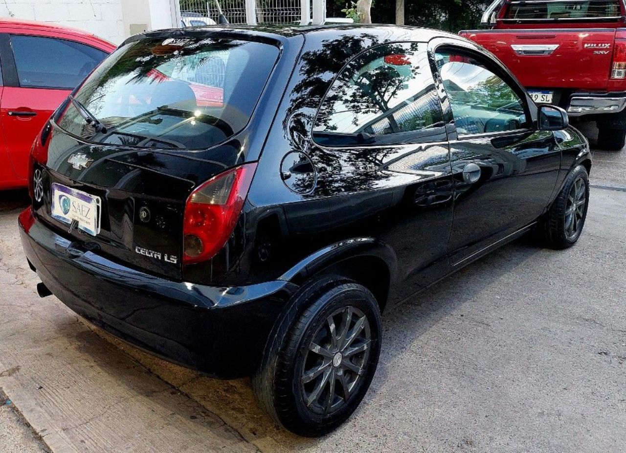 Chevrolet Celta Usado Financiado en Mendoza, deRuedas