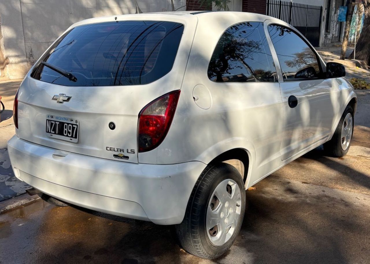 Chevrolet Celta Usado en Mendoza, deRuedas