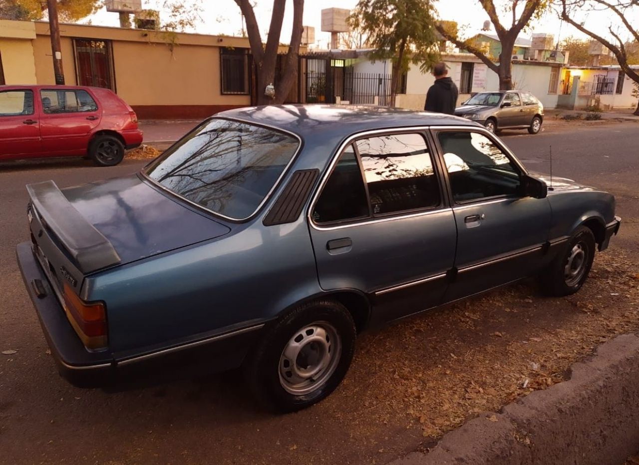 Chevrolet Chevette Usado en Mendoza, deRuedas
