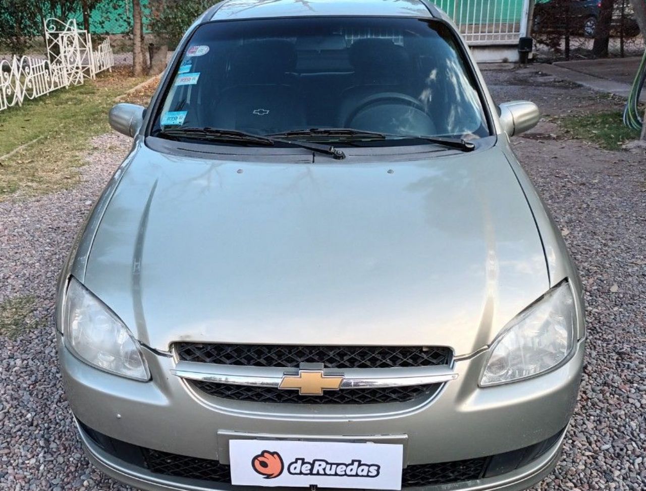 Chevrolet Classic Usado en Mendoza, deRuedas