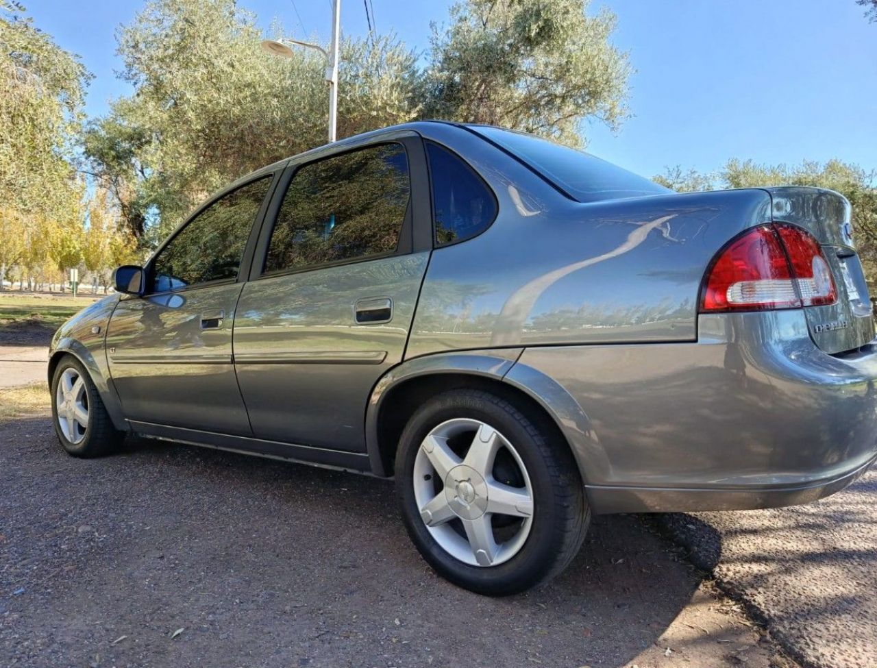 Chevrolet Classic Usado en Mendoza, deRuedas
