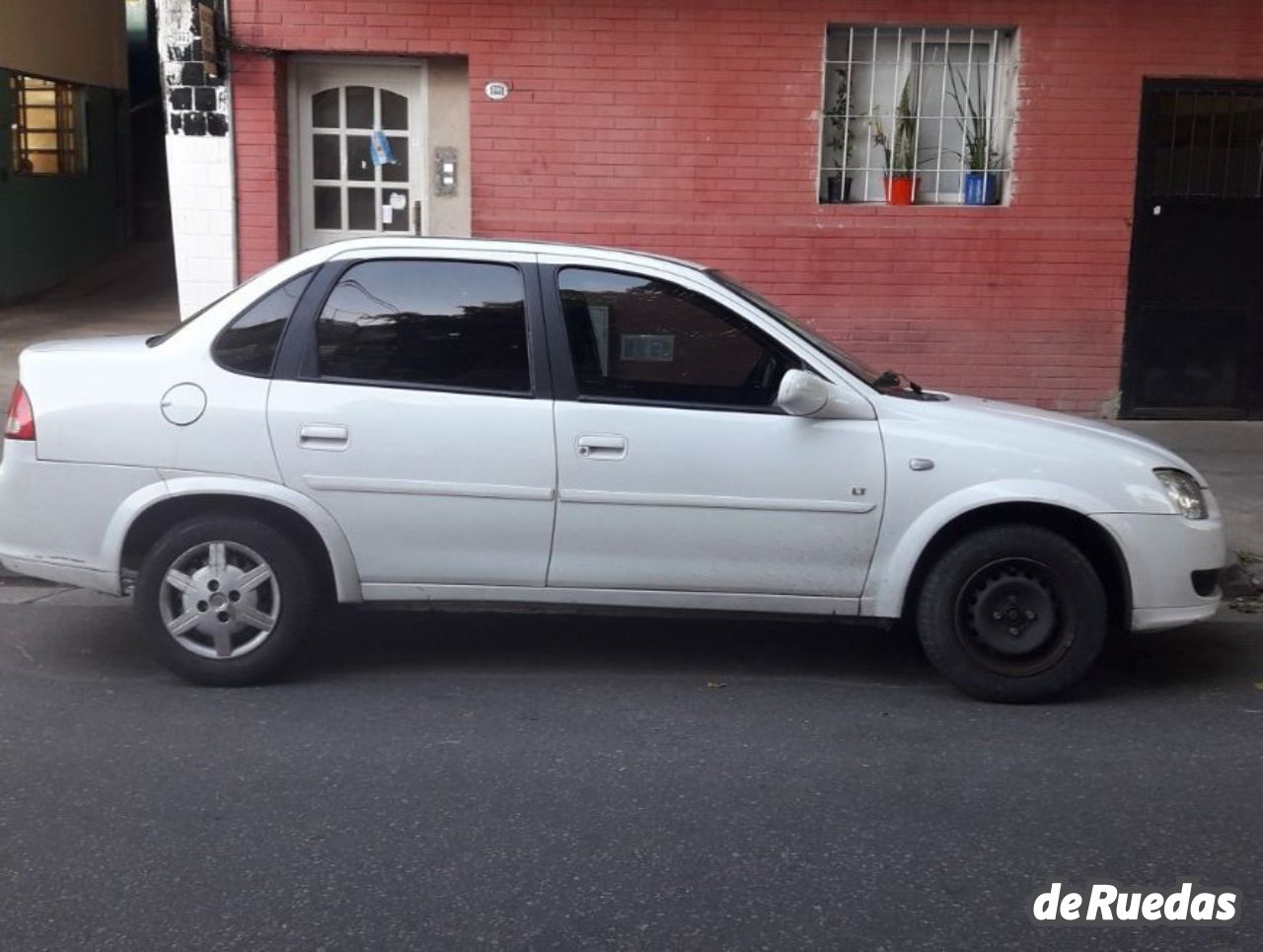 Chevrolet Classic Usado en Buenos Aires, deRuedas