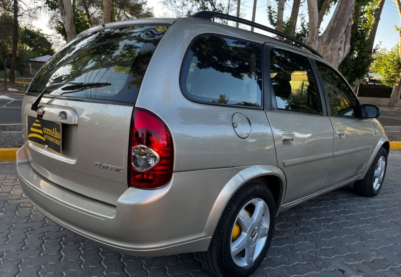 Chevrolet Classic Usado en Mendoza, deRuedas