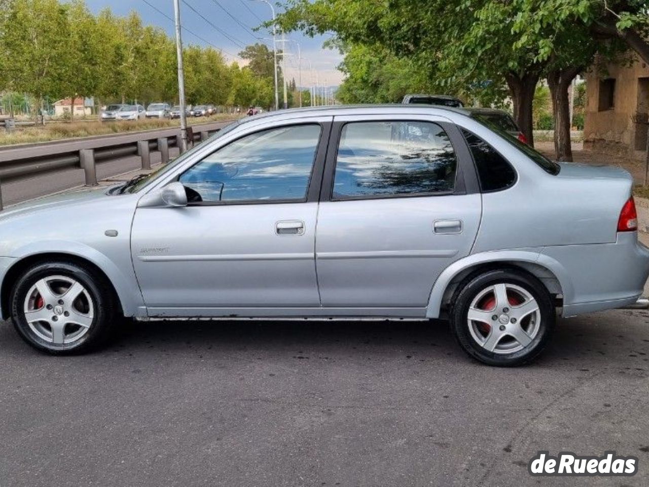 Chevrolet Classic Usado en Mendoza, deRuedas