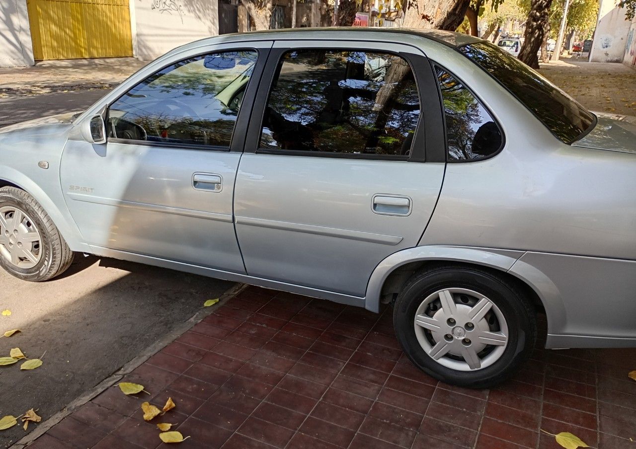 Chevrolet Classic Usado en Mendoza, deRuedas