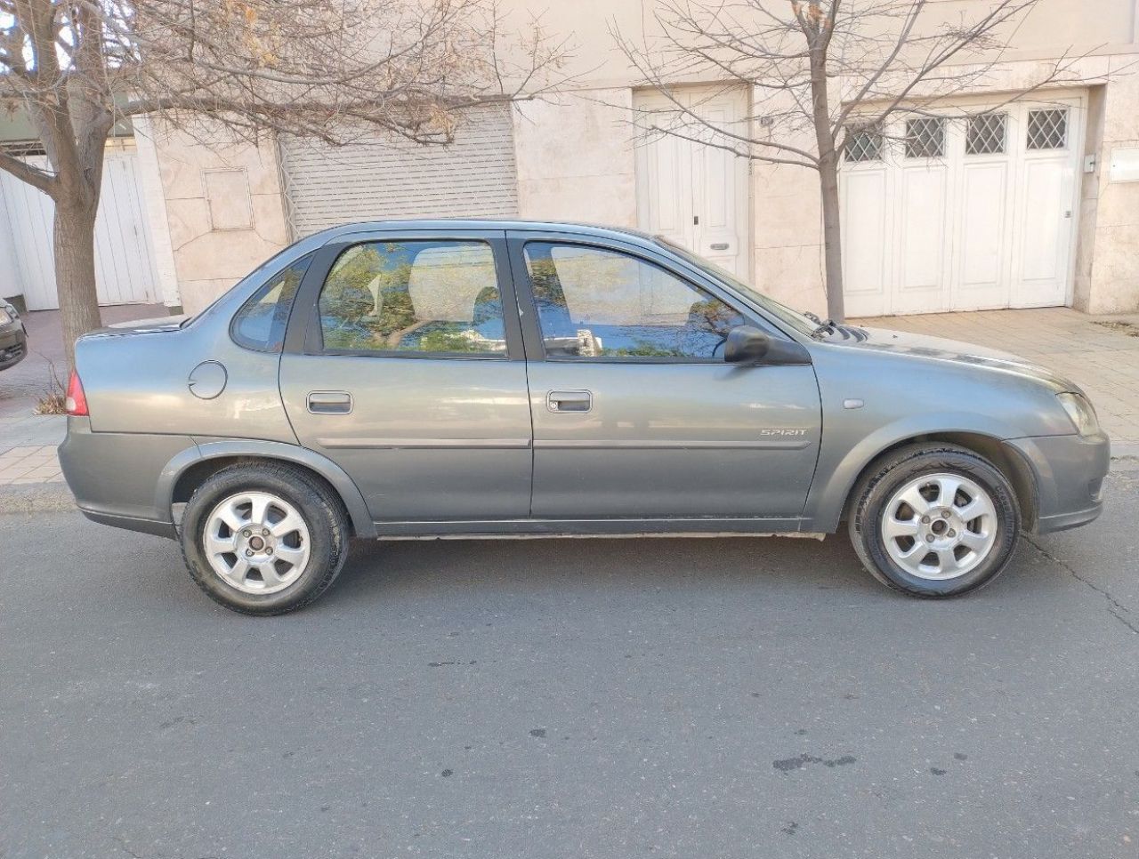 Chevrolet Classic Usado en Mendoza, deRuedas