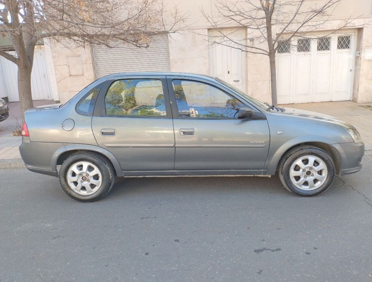 Chevrolet Classic Usado en Mendoza, deRuedas
