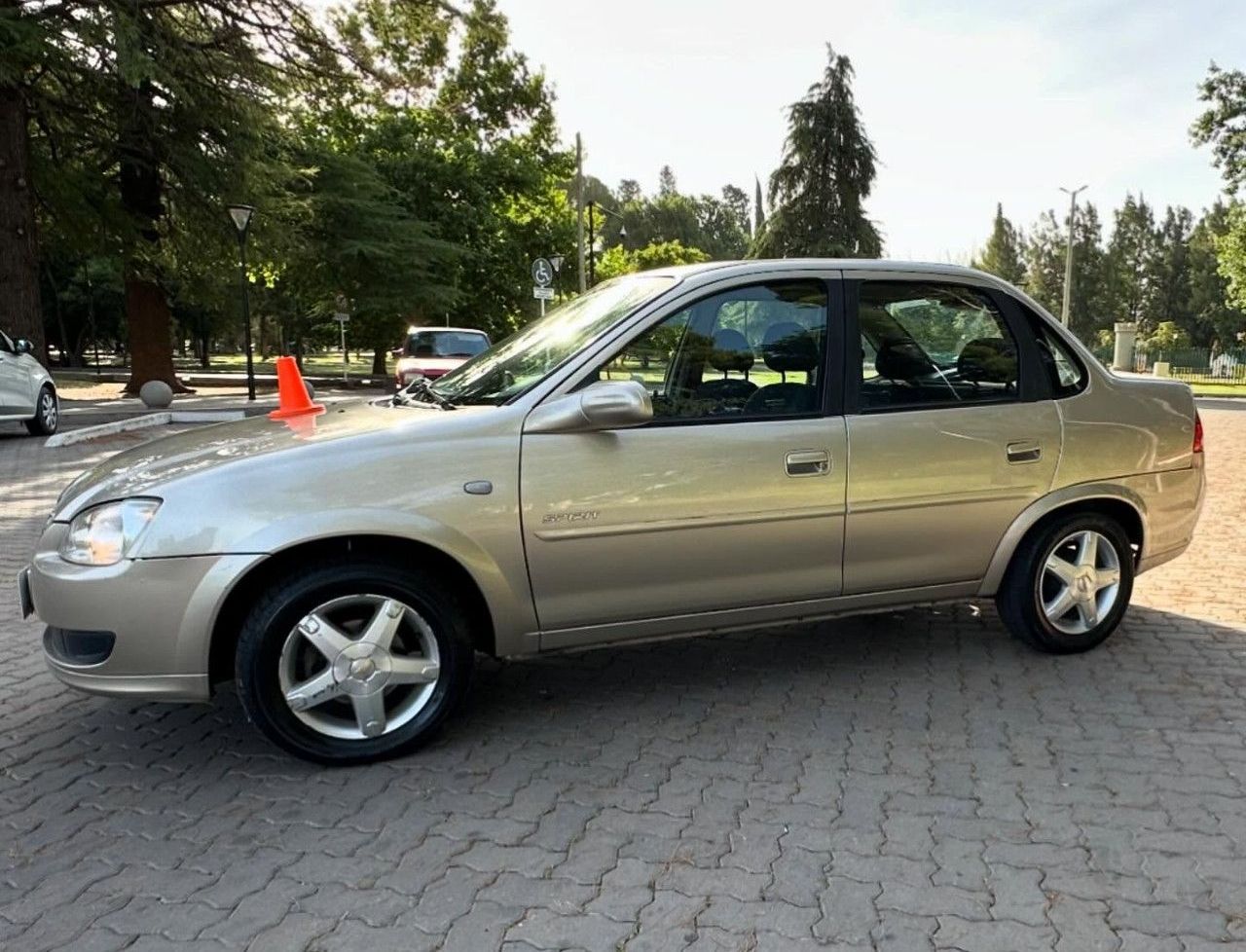 Chevrolet Classic Usado Financiado en Mendoza, deRuedas