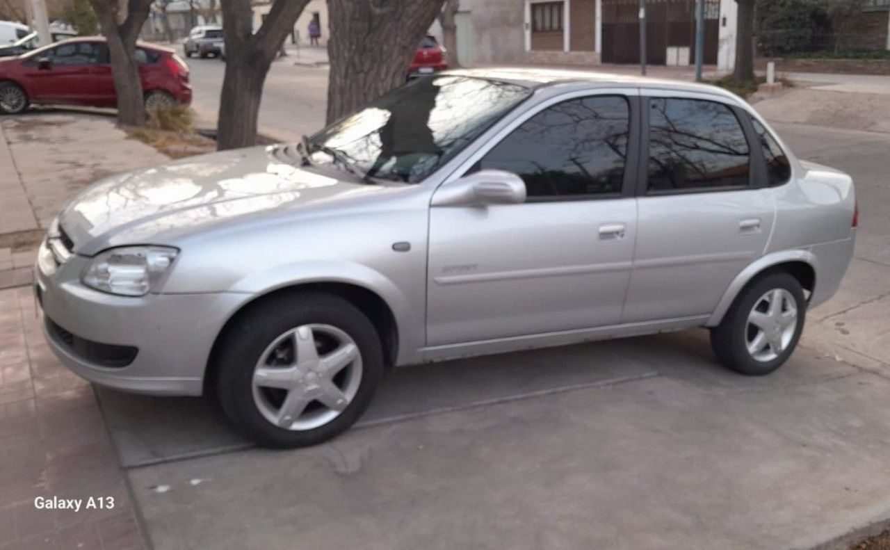 Chevrolet Classic Usado en Mendoza, deRuedas