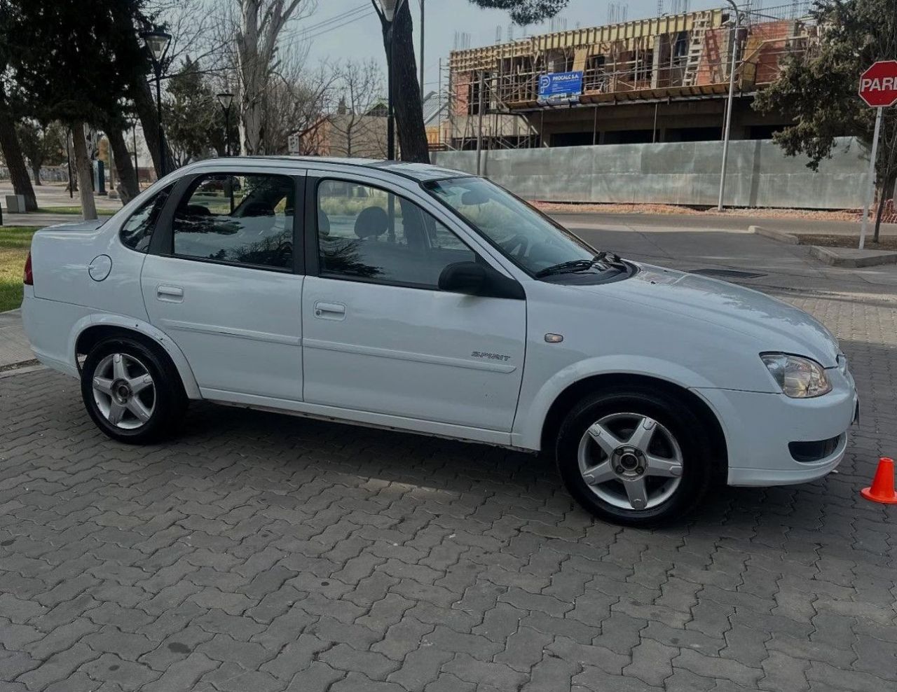 Chevrolet Classic Usado Financiado en Mendoza, deRuedas