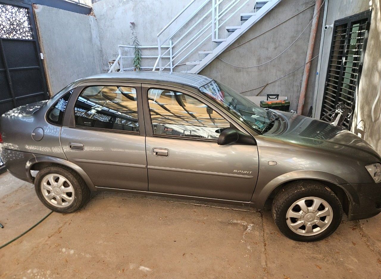 Chevrolet Classic Usado en Mendoza, deRuedas