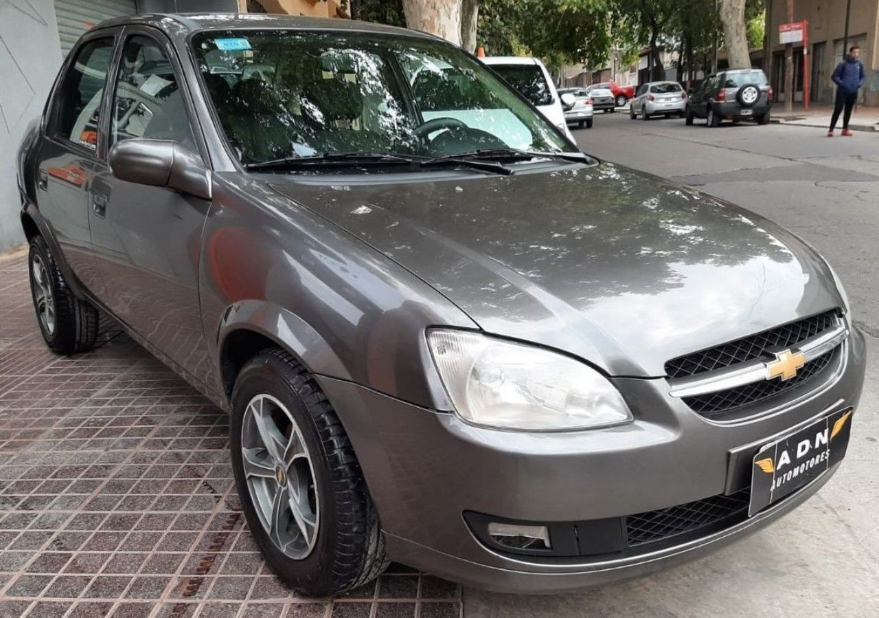 Chevrolet Classic Usado en Mendoza, deRuedas