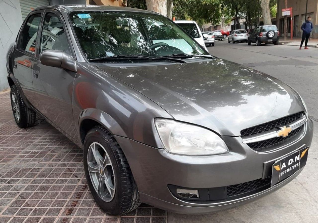 Chevrolet Classic Usado Financiado en Mendoza, deRuedas