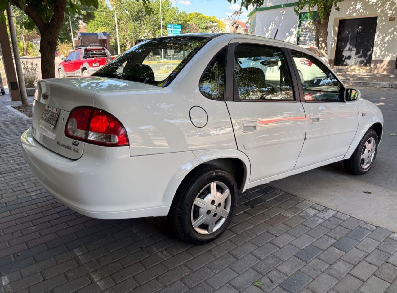 Chevrolet Classic Usado en Mendoza, deRuedas