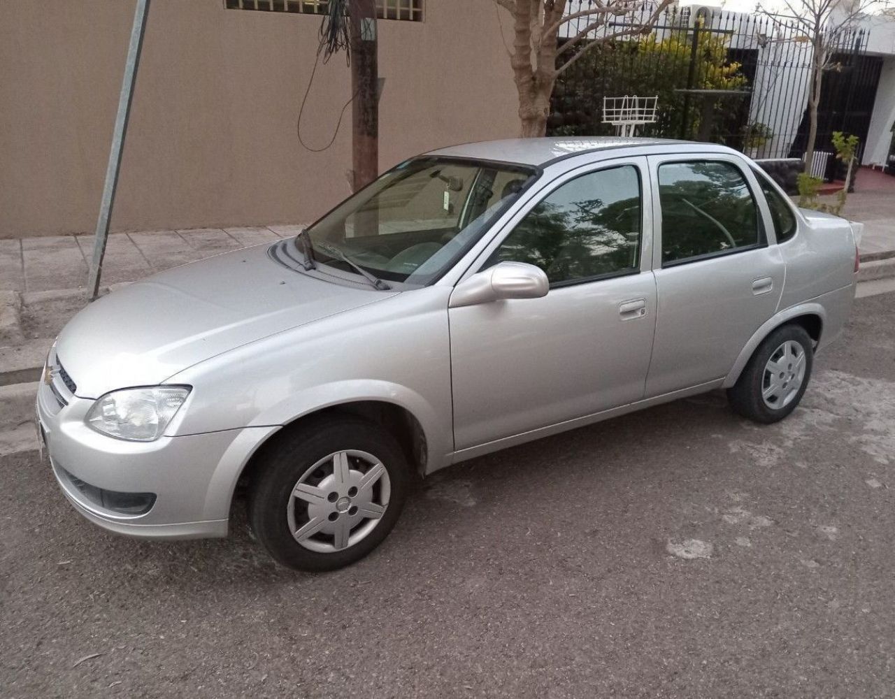 Chevrolet Classic Usado en Mendoza, deRuedas