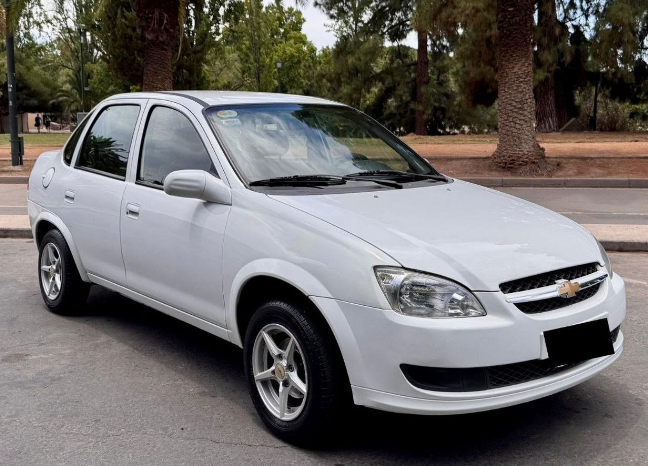 Chevrolet Classic Usado en Mendoza, deRuedas