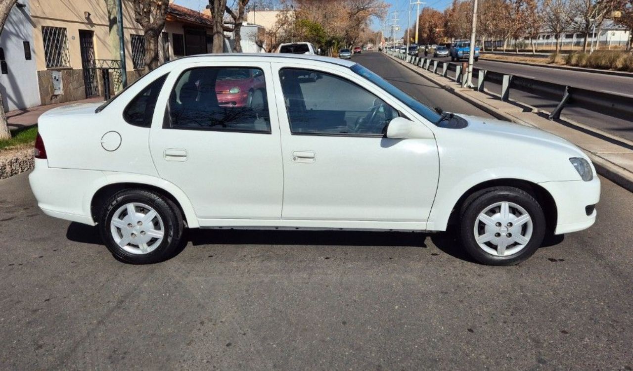 Chevrolet Classic Usado Financiado en Mendoza, deRuedas