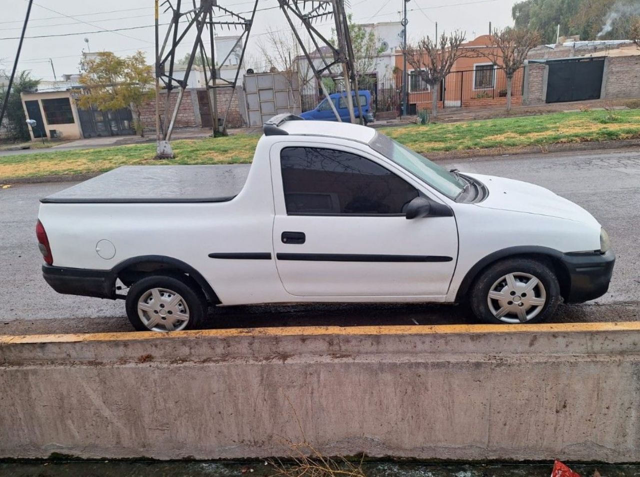 Chevrolet Corsa Usada en Mendoza, deRuedas