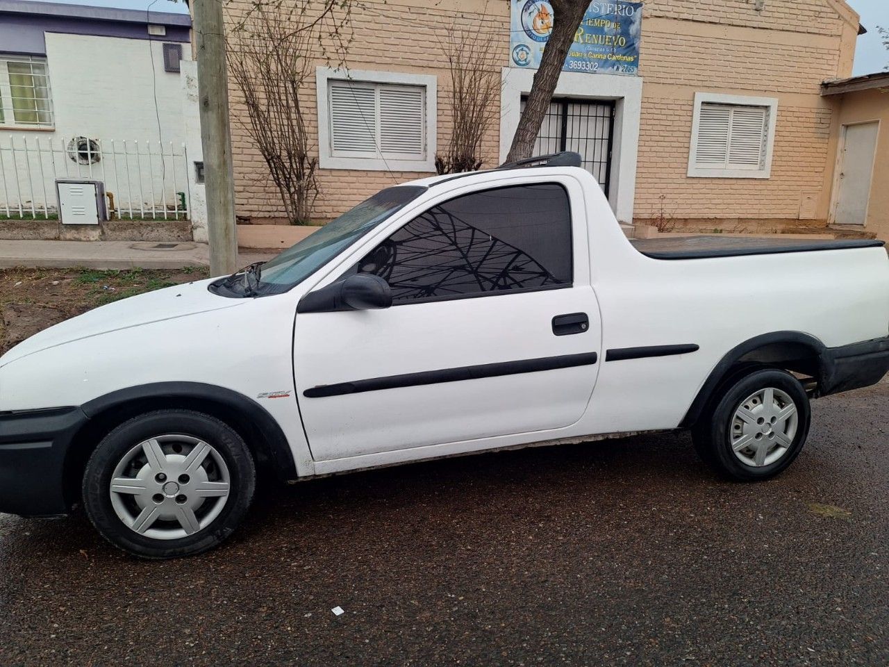Chevrolet Corsa Usada en Mendoza, deRuedas